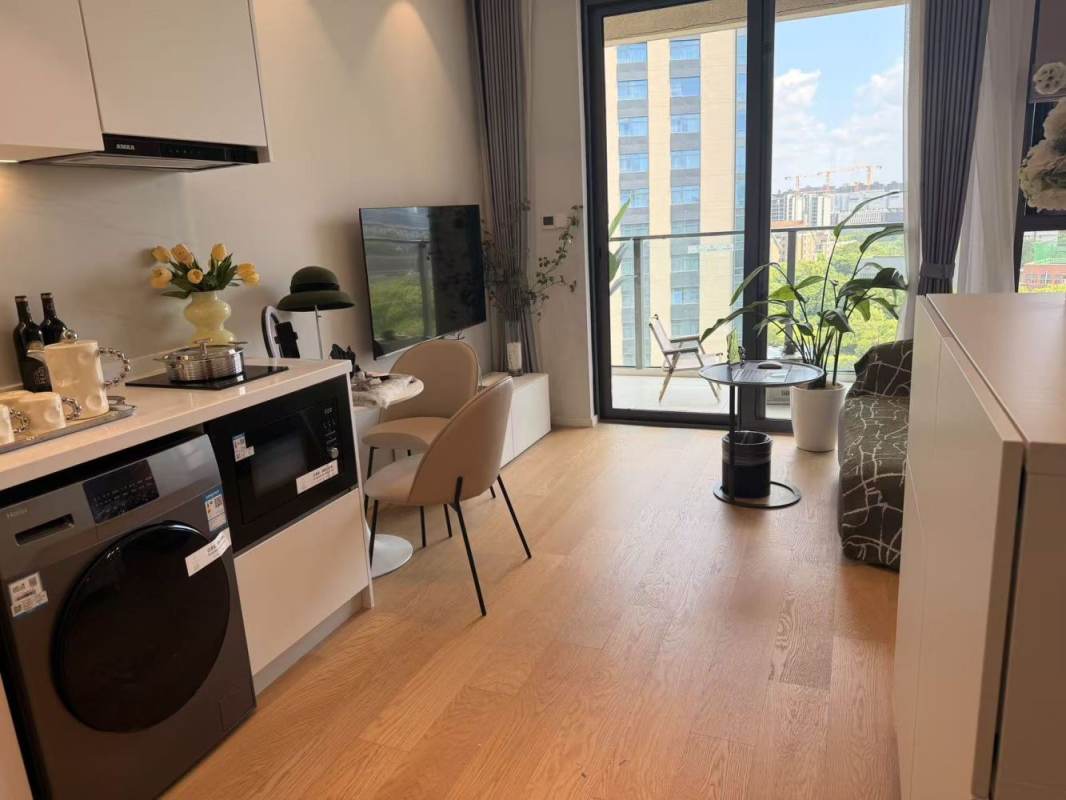 Housing image — Kitchen
