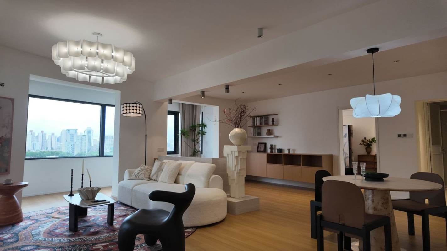 Housing image — Living Room