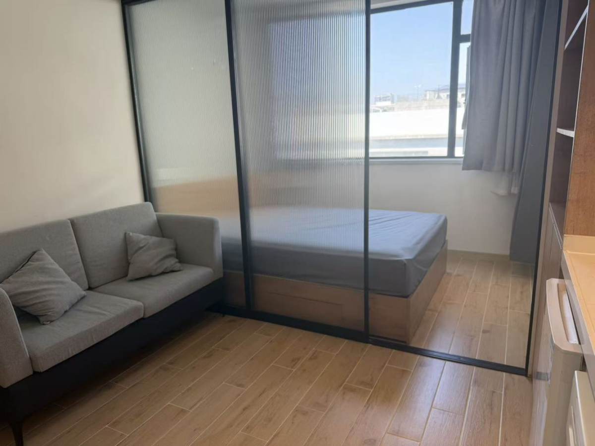 Housing image — Living Room