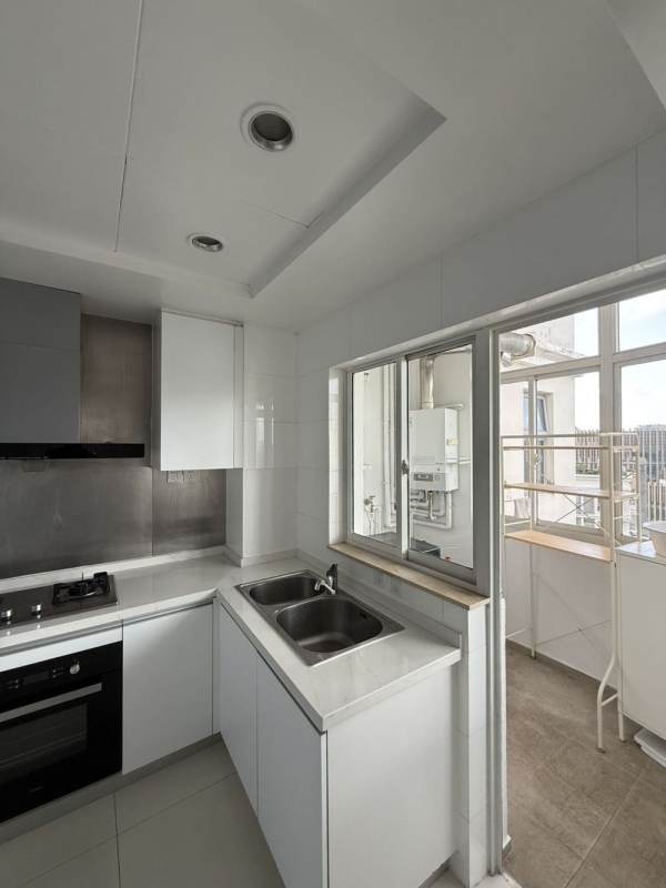 Housing image — Kitchen
