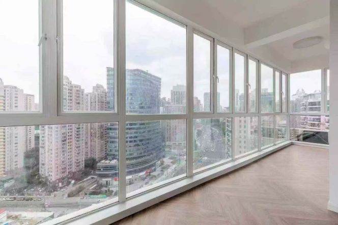 High-Floor Spacious 2BR Apartment near Jiangning Rd Metro (L13)