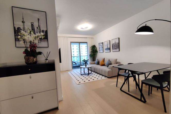 High-Floor 1BR Apartment at One Park Avenue