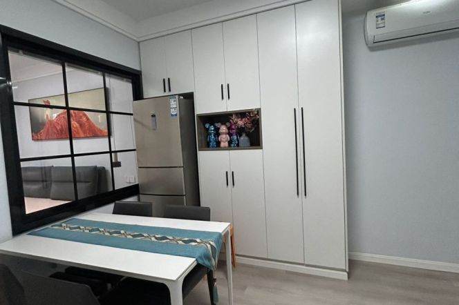 1BR Apartment in Old Xuhui