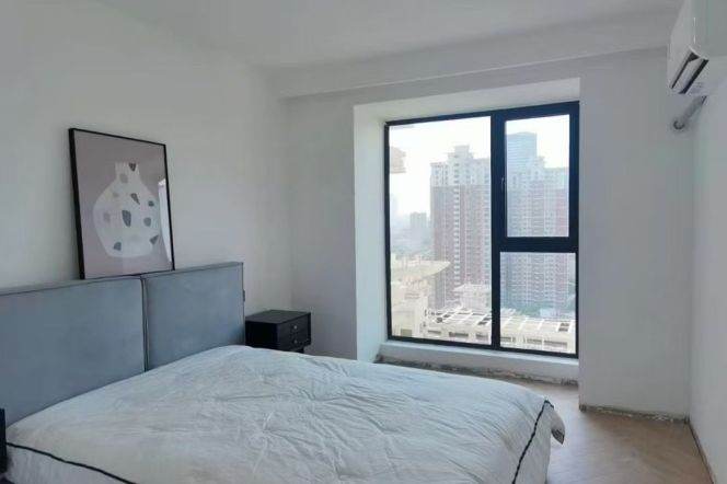 High-Floor 3BR Apartment near Zhongshan Park (L2/L3/L4)