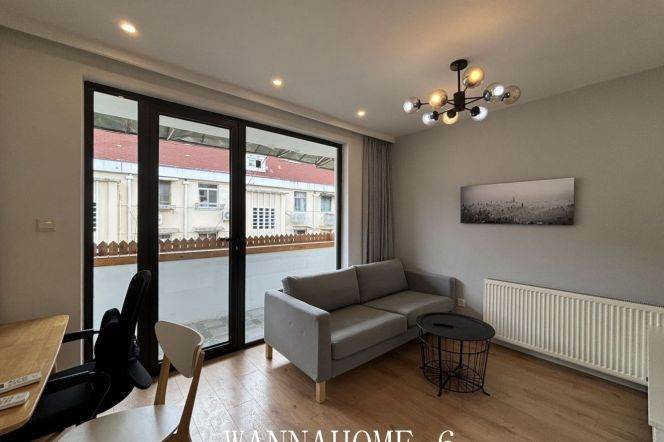 1BR Apartment near Jiaotong University Metro (L10/L11)