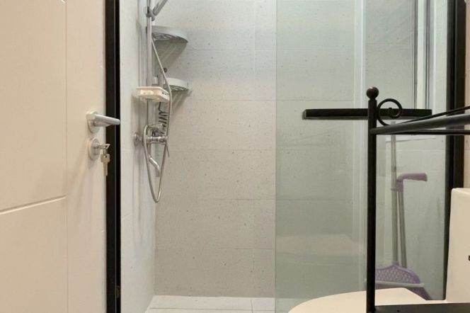 1BR Apartment in Jing'an (L2/L11)