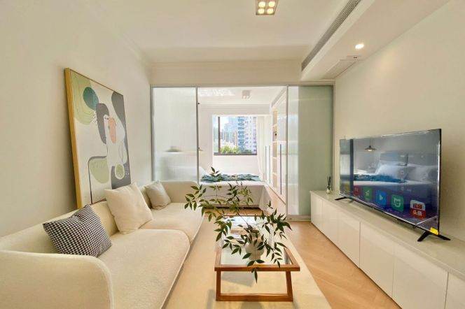 1BR Apartment in Jing'an (L13)