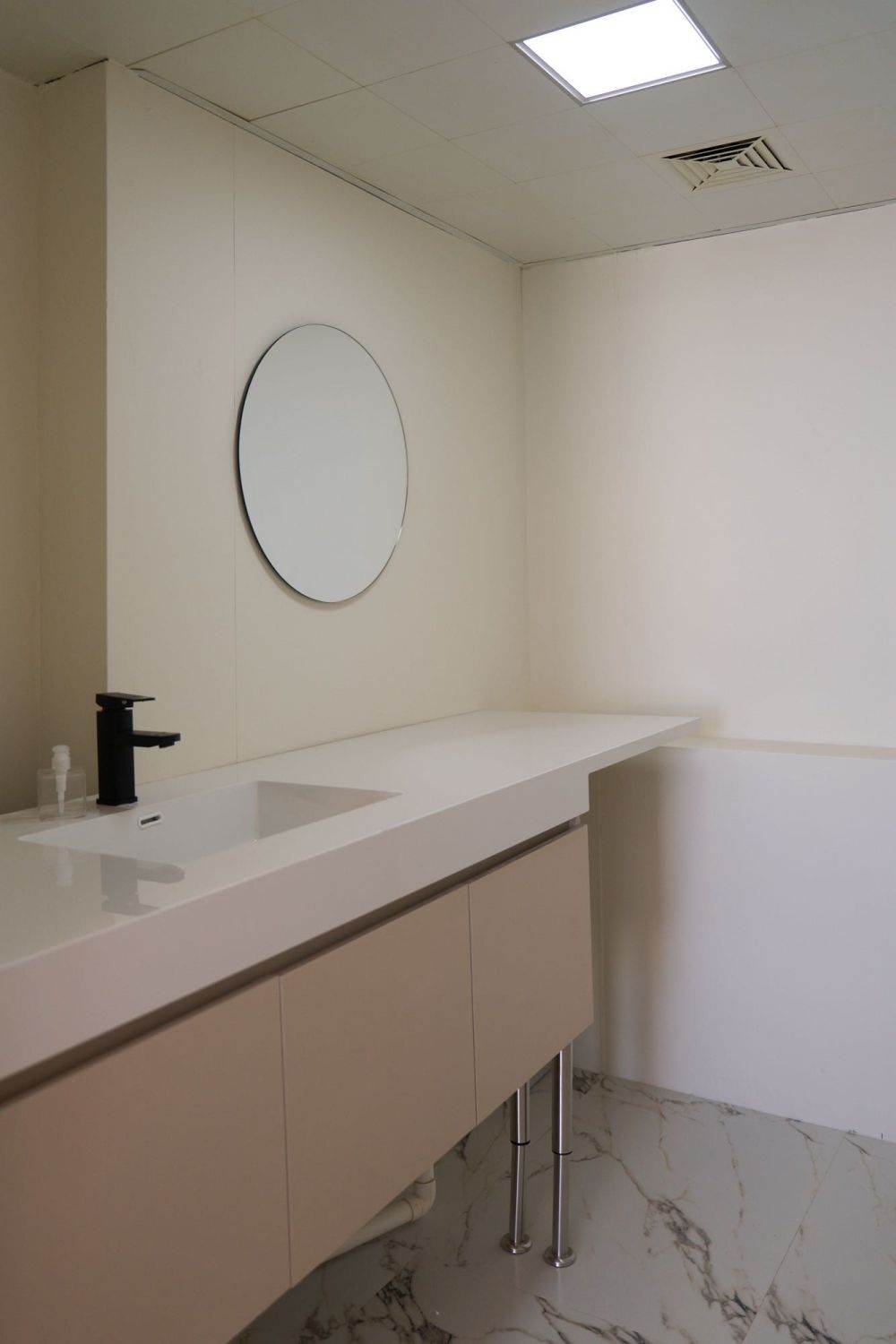Housing image — Bathroom