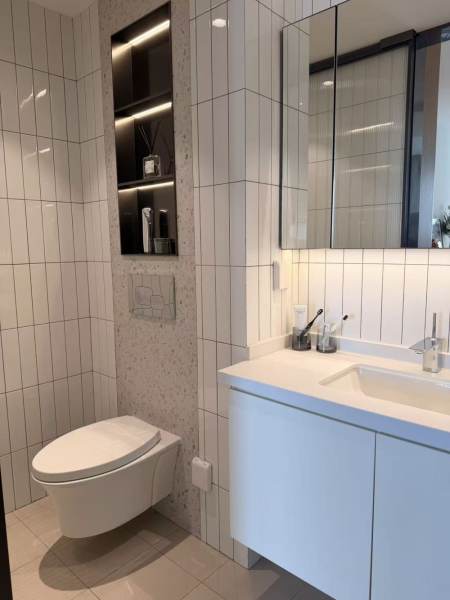 Housing image — Bathroom