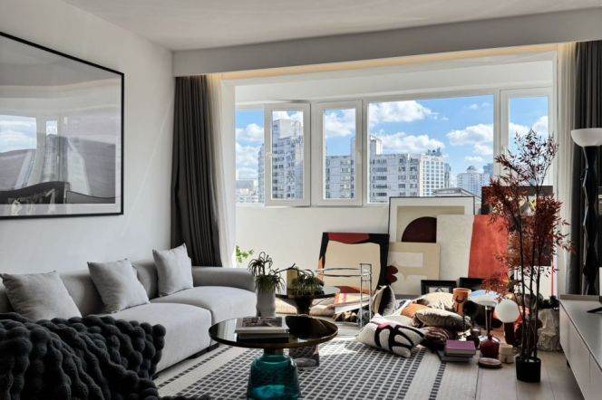 High-Floor 2BR Apartment near Changshou Rd Metro (L7/L13)