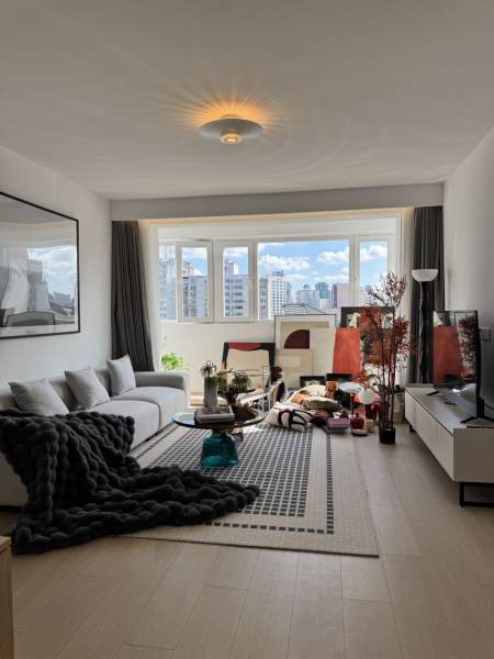 Housing image — Living Room