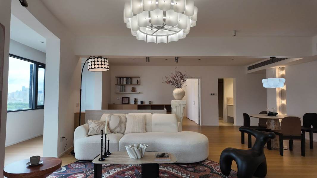 Housing image — Living Room
