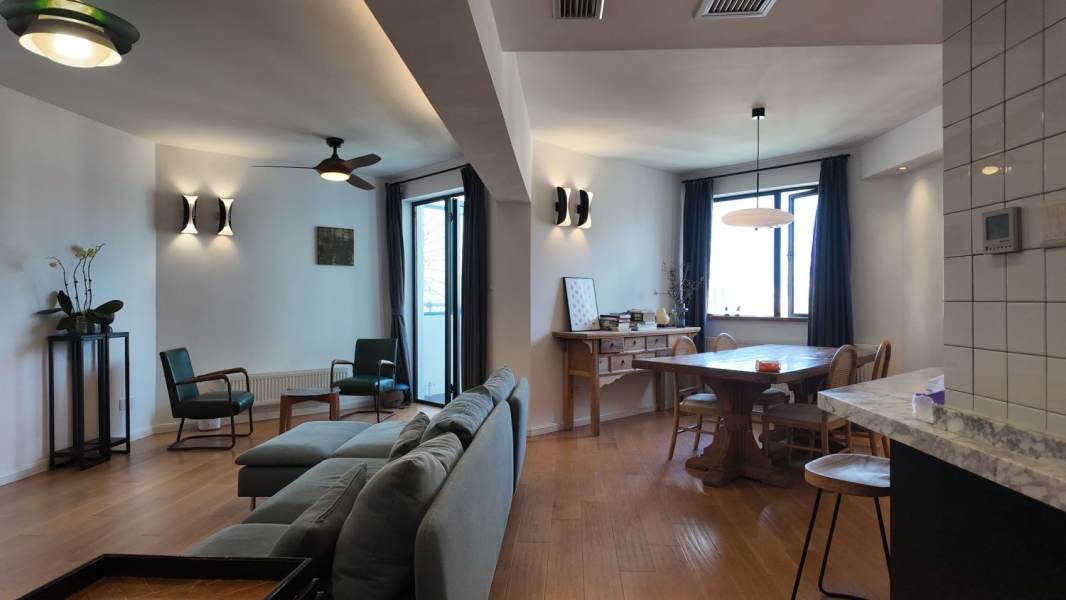 Housing image — Living Room