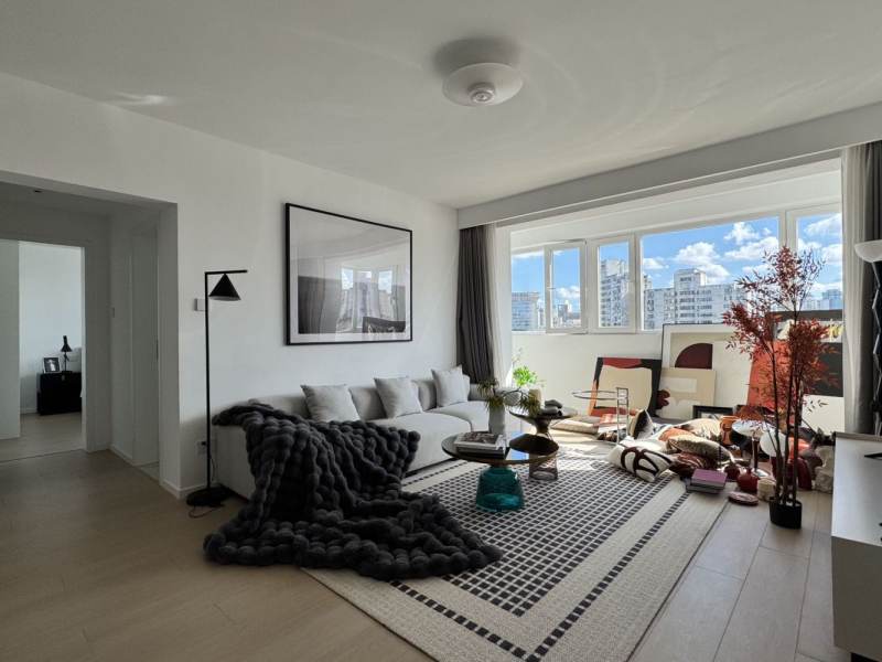 Housing image — Living Room