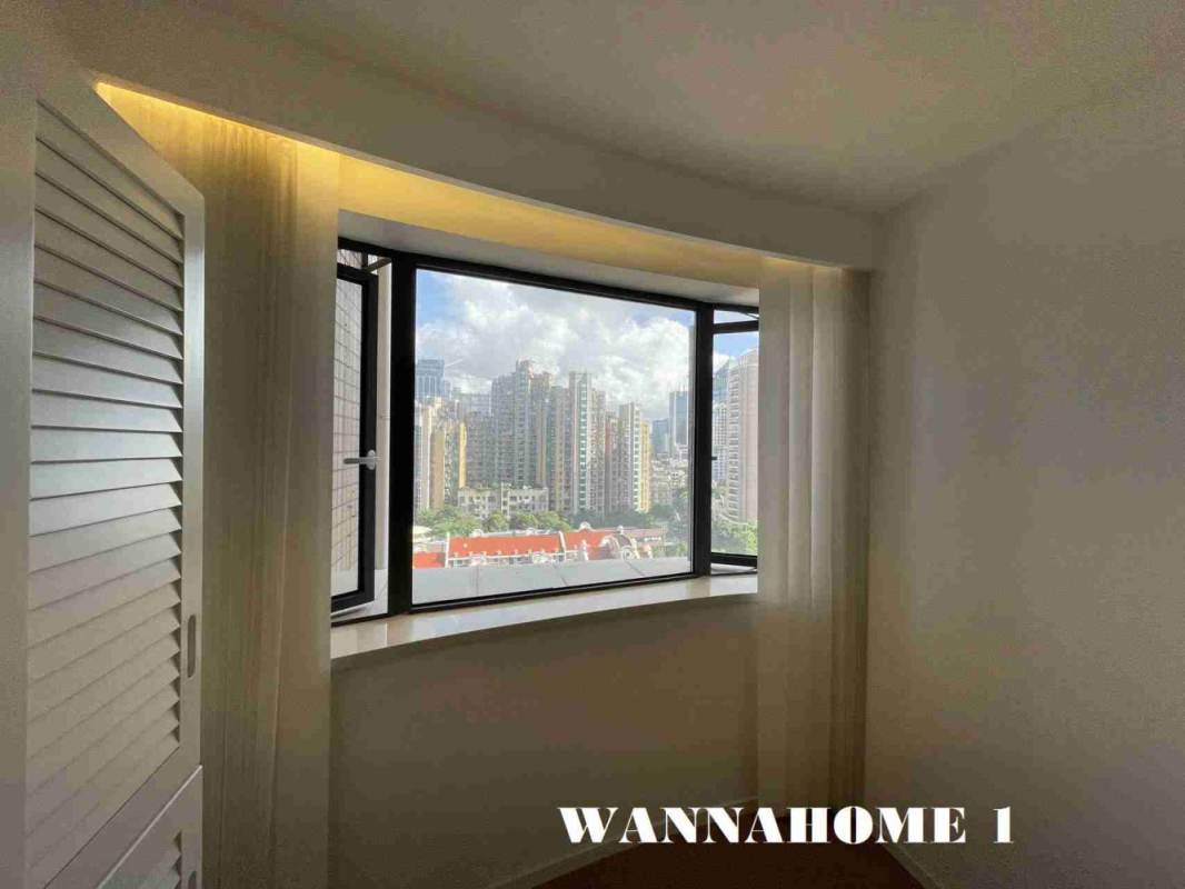 Housing image — Balcony