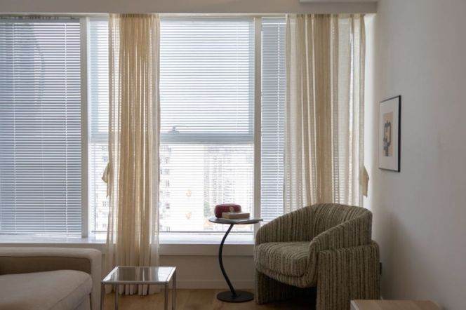 High-Floor 1BR Apartment near Jing'an Temple (L2/L7/L14)