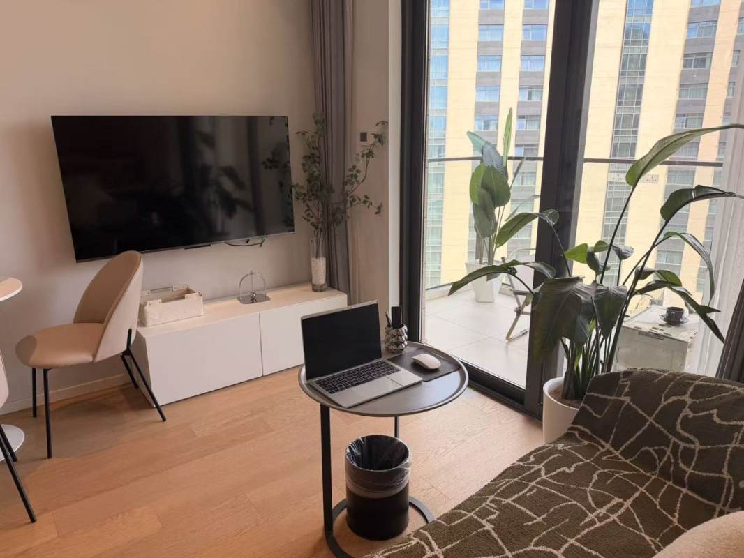Housing image — Living Room