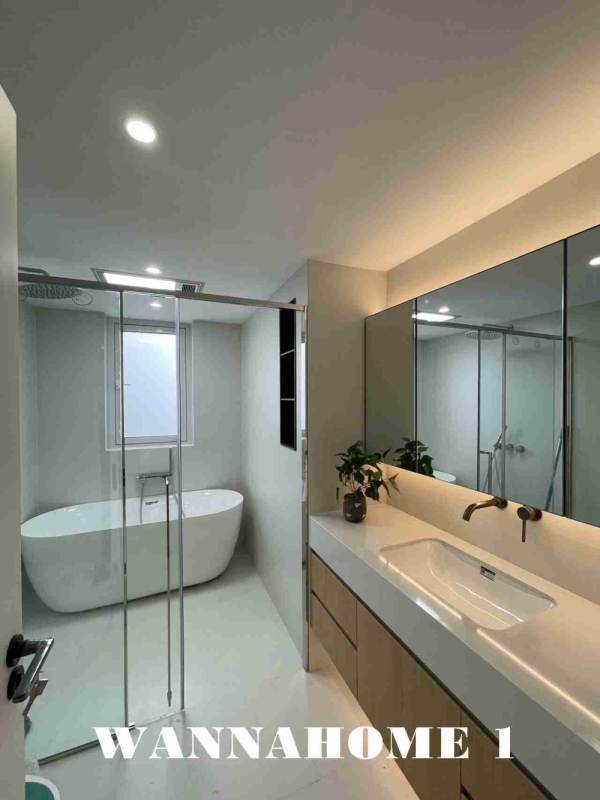 Housing image — Bathroom