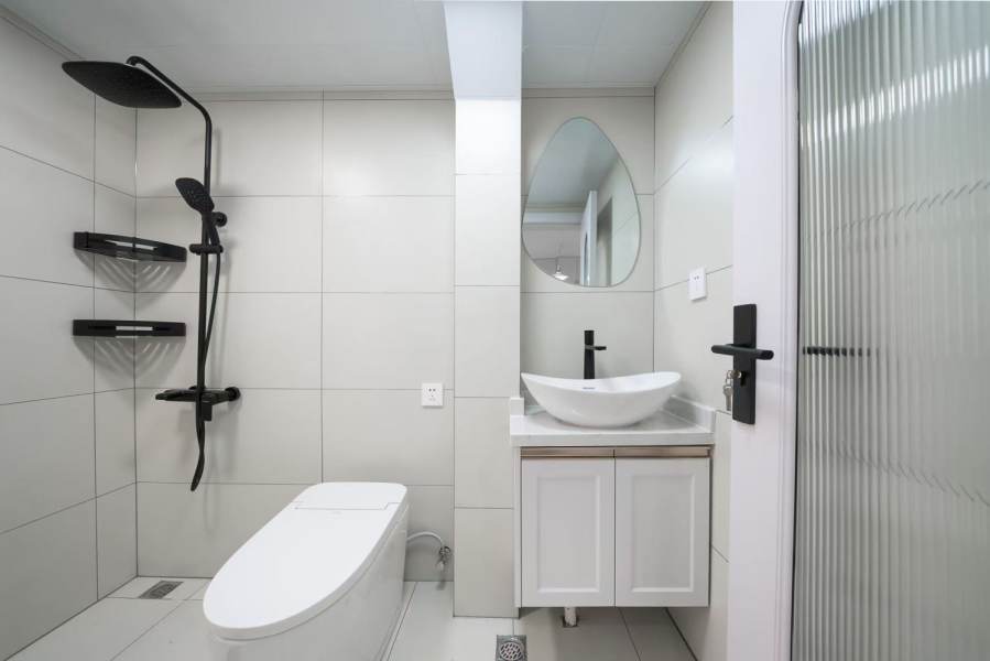 Housing image — Bathroom