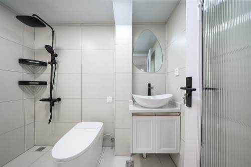 Housing image — Bathroom