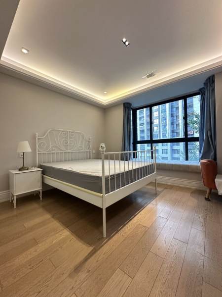 Housing image — Bedroom