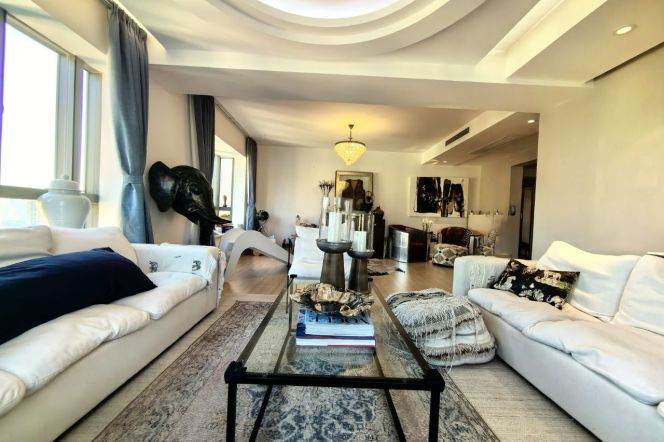 High-Floor Spacious 4BR Apartment at One Park Avenue
