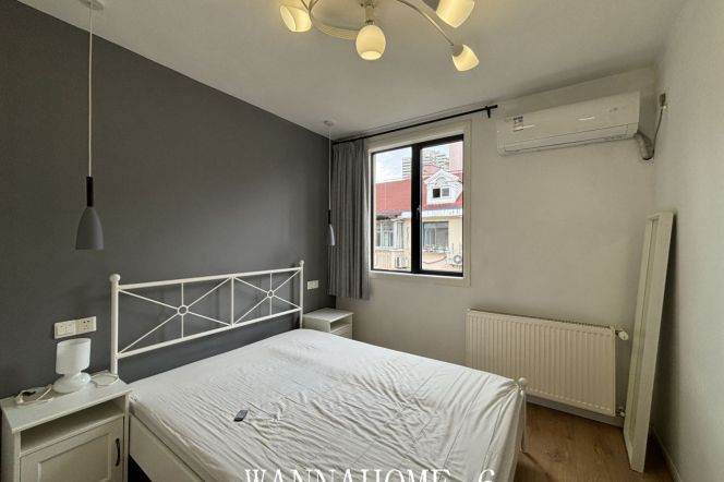1BR Apartment near Jiaotong University Metro (L10/L11)