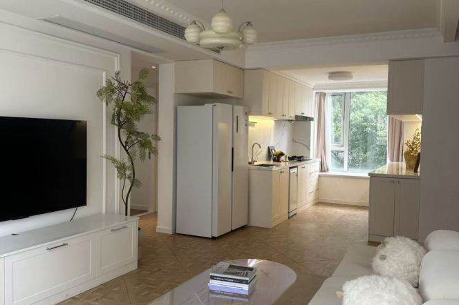 2BR Apartment in Gubei (L2)