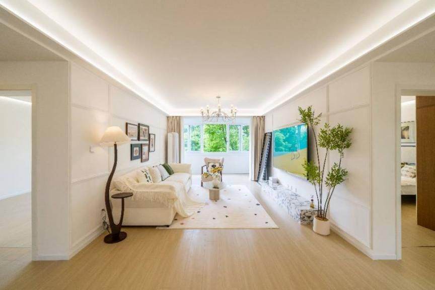 Housing image — Living Room