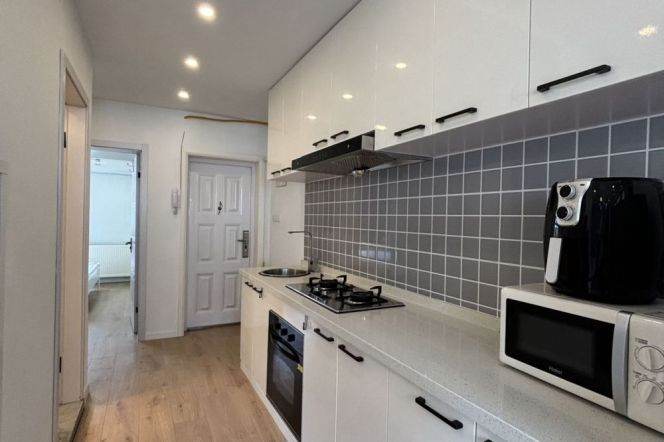 1BR Apartment near Jiaotong University Metro (L10/L11)