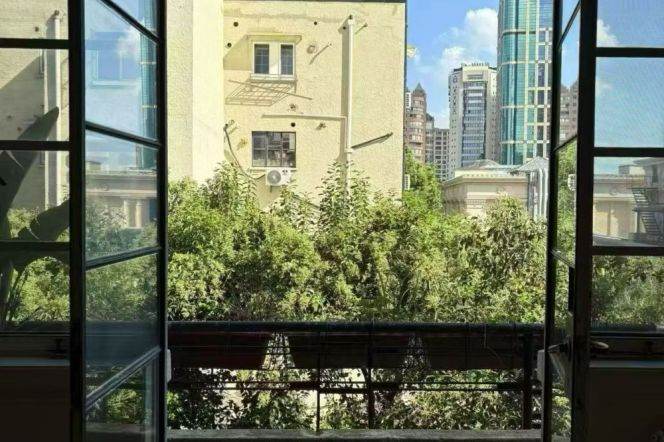 Spacious 2BR Apartment at Huaye Unit (L2/L12/L13)