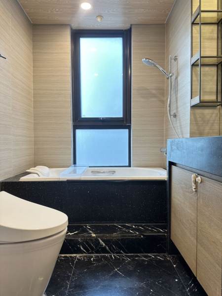 Housing image — Bathroom