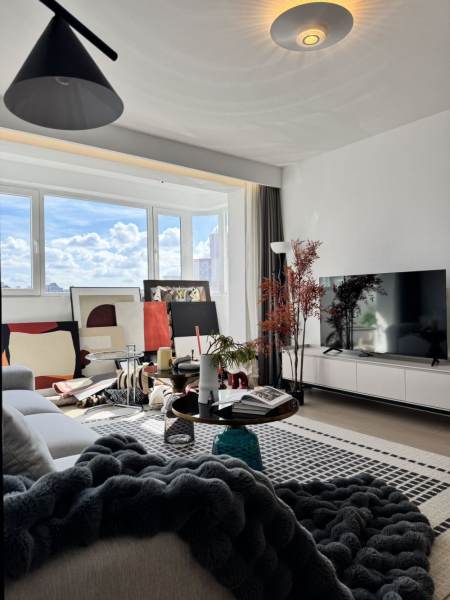 Housing image — Living Room