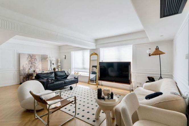Spacious 3BR Apartment in Jing'an (L2/L11)