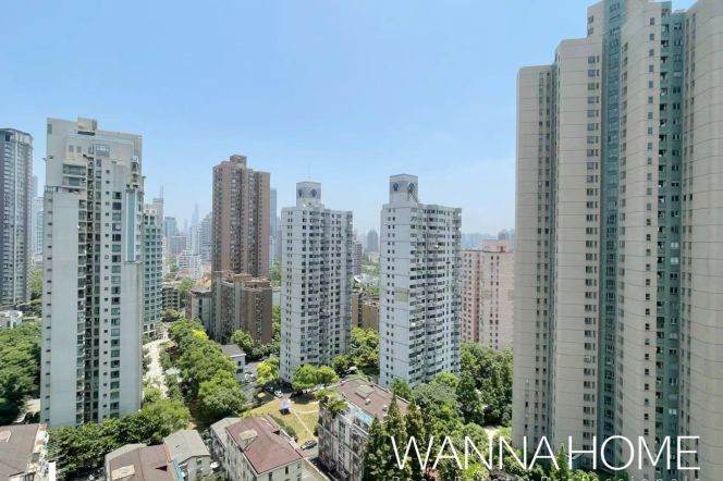 High-Floor Spacious 2BR Apartment at Central Residences with Outstanding View