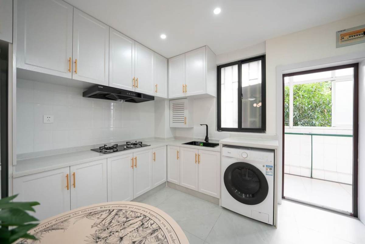 Housing image — Kitchen
