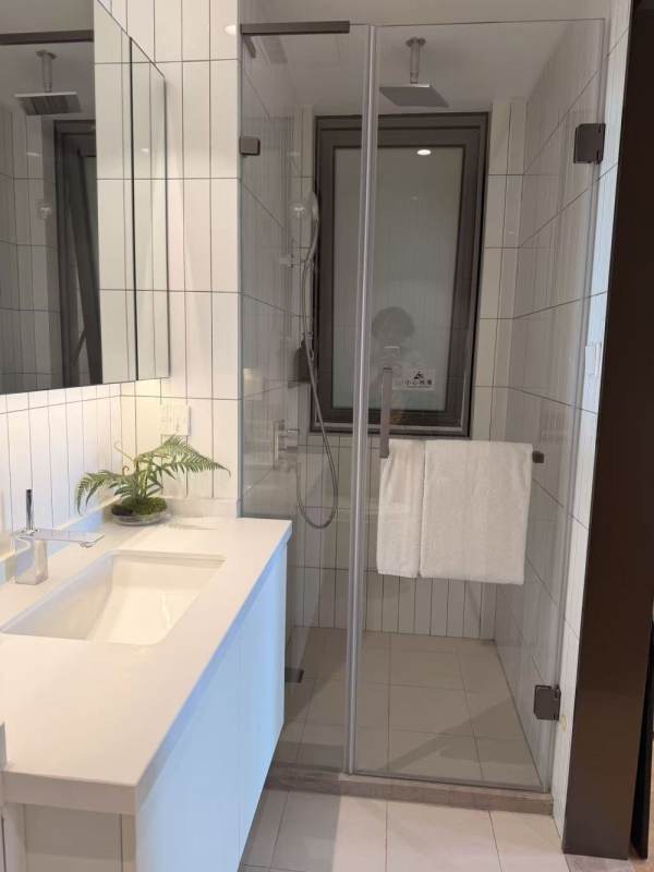 Housing image — Bathroom