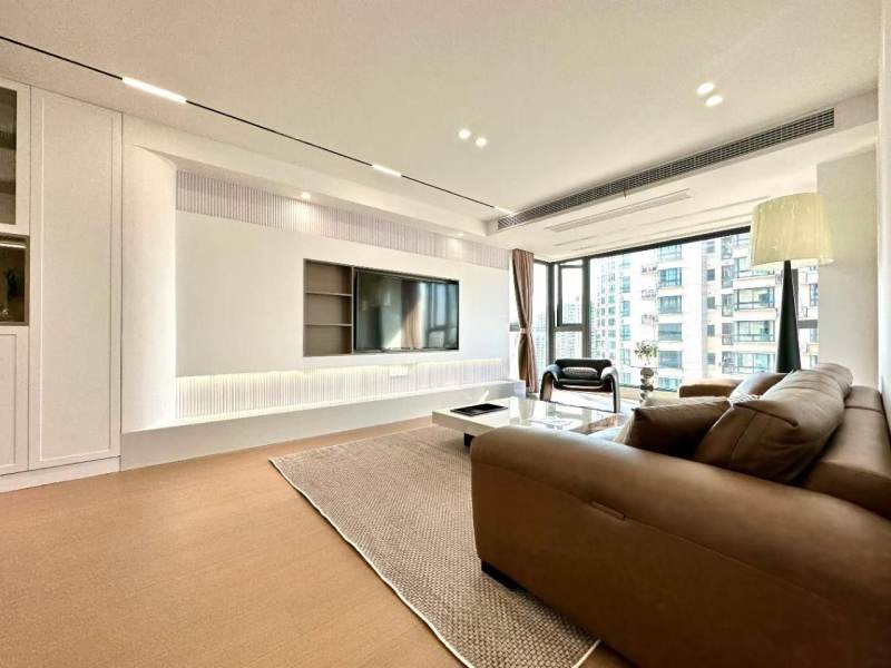 Housing image — Living Room