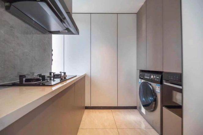 2BR Apartment in Jing'an (L7)
