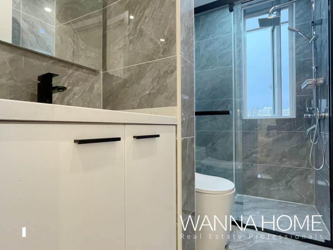 Housing image — Bathroom