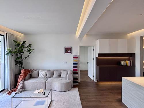 Housing image — Living Room