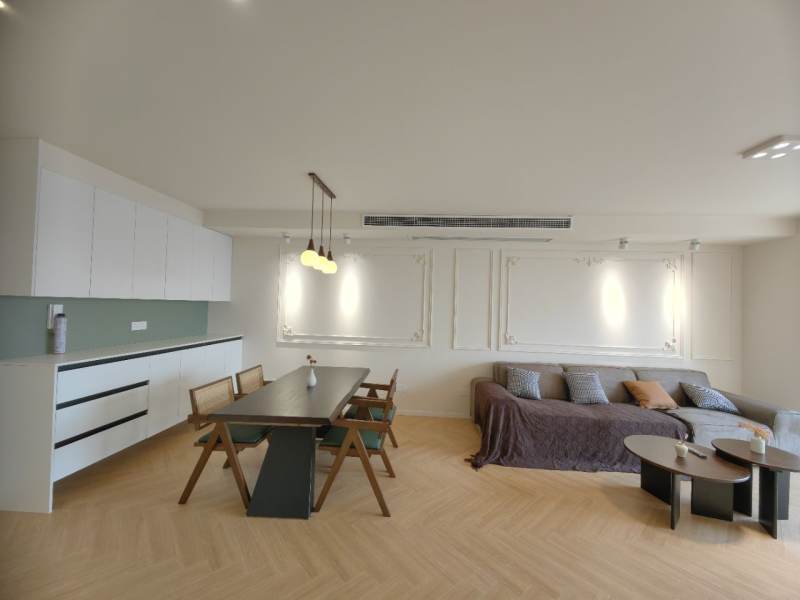 Housing image — Living Room