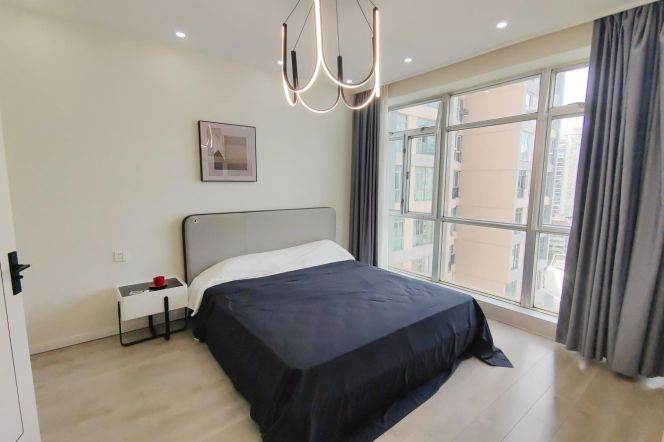 Spacious 2BR Apartment in Xujiahui with Floor-to-Ceiling Windows (L4)