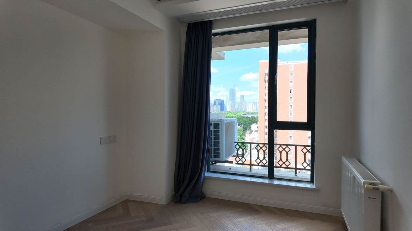Housing image — Bedroom
