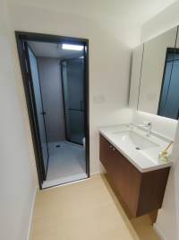 Housing image — Bathroom