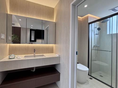 Housing image — Bathroom