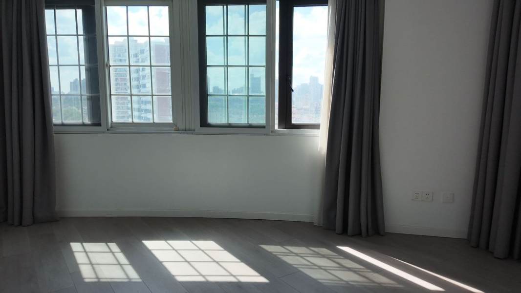 Housing image — Bedroom