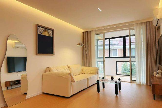 2BR Apartment in Jing'an (L7/L13/L14)