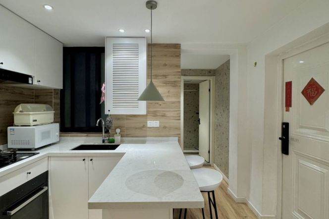 1BR Apartment in Xujiahui (L1/L9/L11)