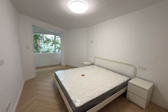2BR Apartment at Wuzhong Building with Floor-to-Ceiling Windows (L1/L7/L10)